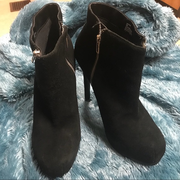 Steve Madden stiletto booties - Picture 5 of 7